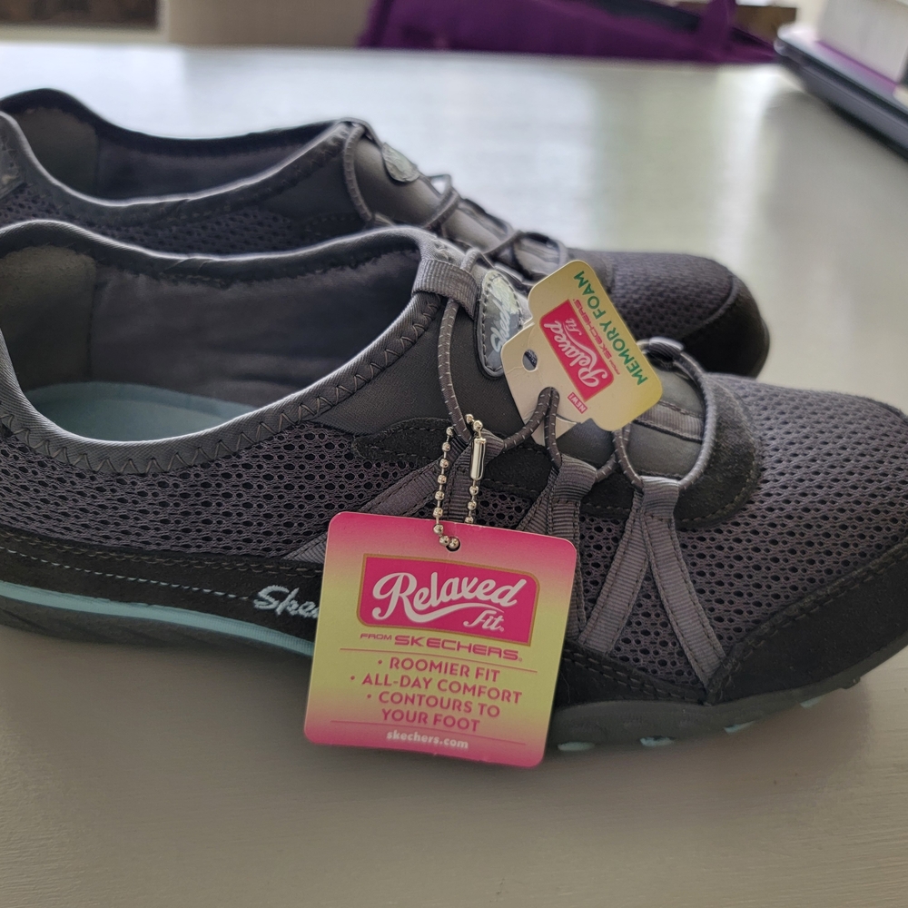 Skechers Relaxed Fit Women's Gray Mesh Slip-On Athletic Sneakers